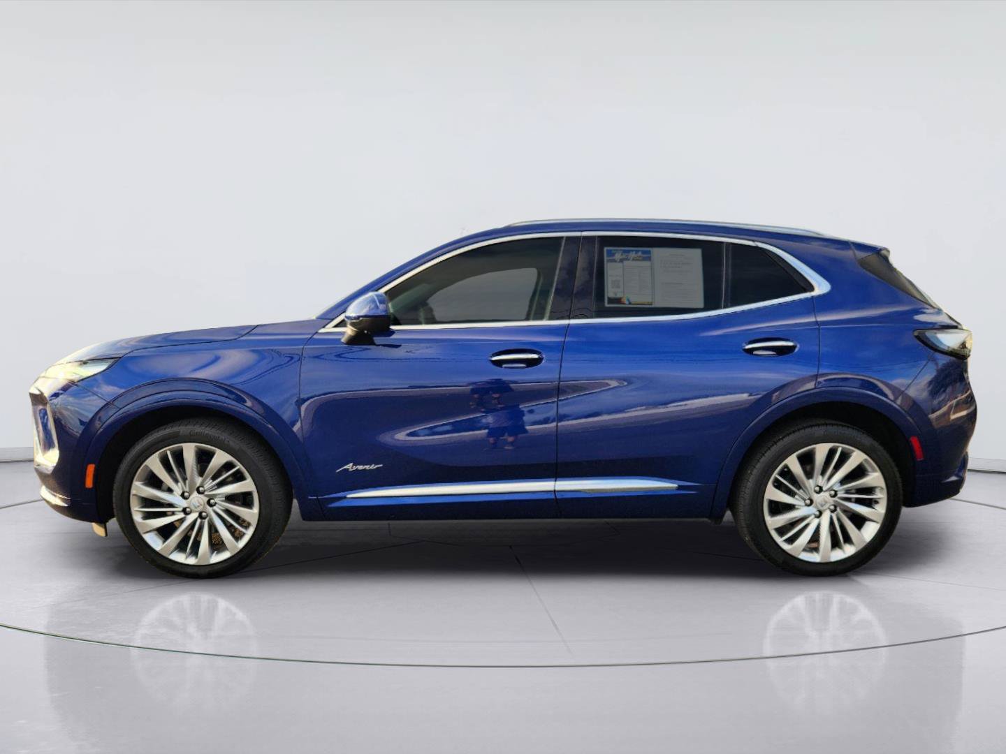 Used 2024 Buick Envision Avenir AWD/4WD image 4