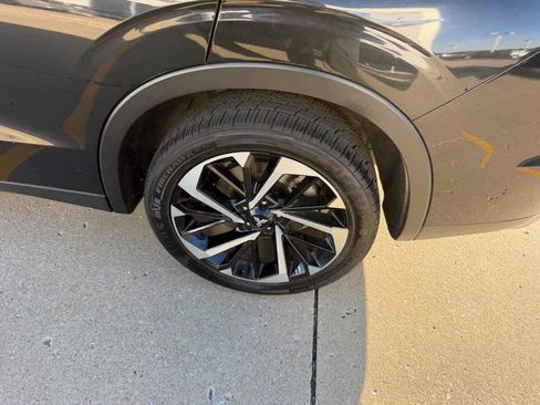 Used 2024 Mitsubishi Outlander SE image 6