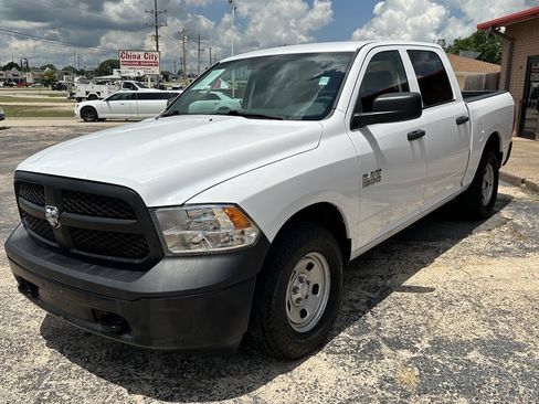 Used 2017 RAM 1500 Tradesman w/ Protection Group AWD/4WD image 4