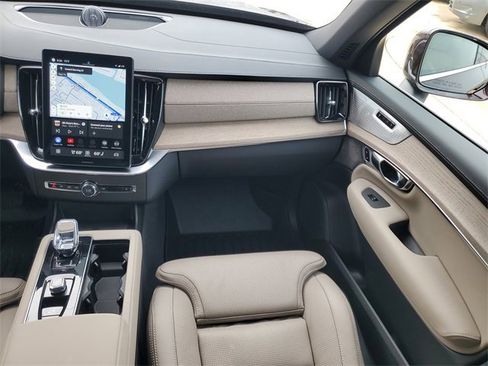 Used 2025 Volvo XC90 T8 Ultra image 33