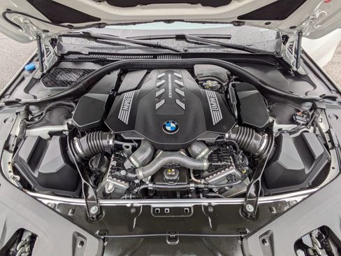 Used 2025 BMW M850i xDrive image 30