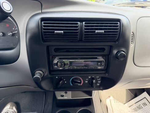 Used 2000 Ford Ranger XLT RWD image 15
