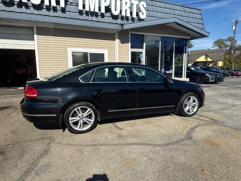 Used 2015 Volkswagen Passat 1.8T SE image 4