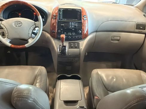 Used 2006 Toyota Sienna XLE Limited w/ XLE Limited Pkg 2 AWD/4WD image 40