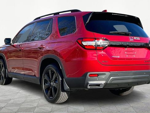 Used 2025 Honda Pilot Black Edition image 5