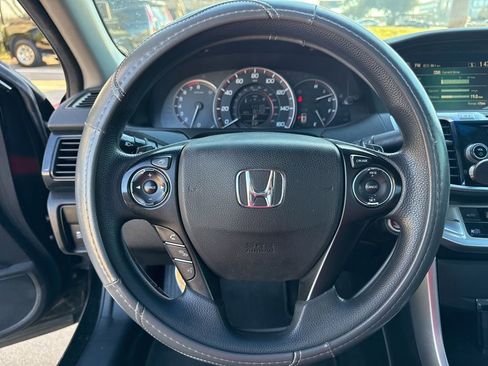 Used 2013 Honda Accord EX image 16