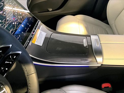New 2026 Mercedes-Benz GLC 300 4MATIC image 10