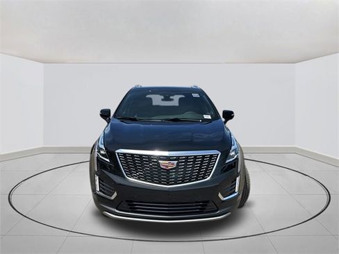 New 2025 Cadillac XT5 Premium Luxury image 2