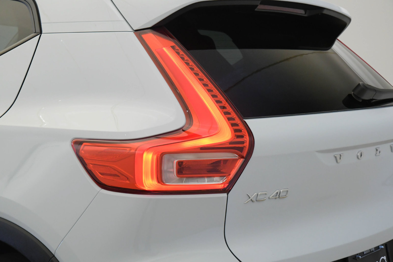 Used 2026 Volvo XC40 B5 Plus w/ Protection Package Premier AWD/4WD image 11