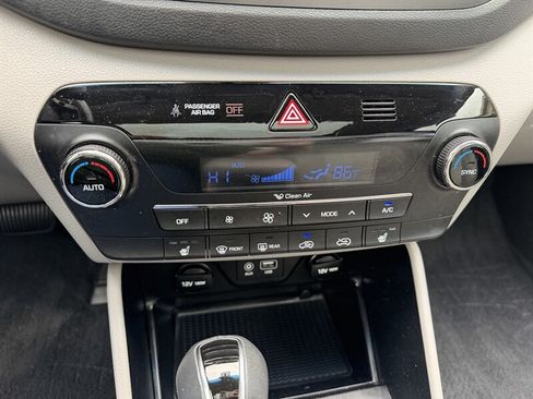 Used 2017 Hyundai Tucson Value AWD/4WD image 20