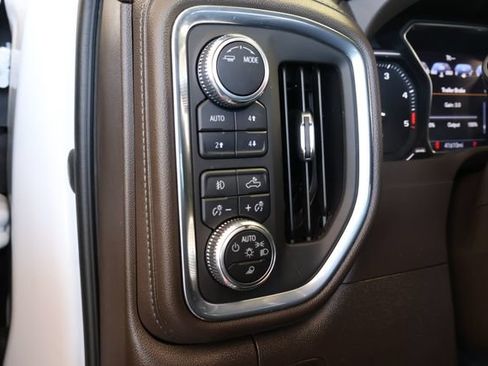 Used 2022 GMC Sierra 3500 Denali AWD/4WD image 25