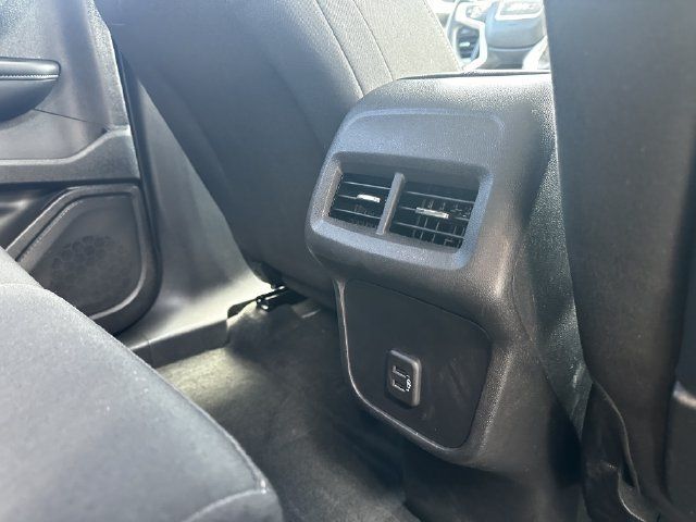 Used 2024 GMC Terrain SLE FWD image 38