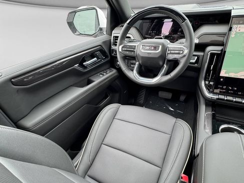 New 2026 GMC Yukon XL Elevation w/ Elevation Premium Package AWD/4WD image 17