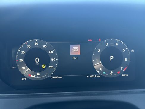 Used 2026 Land Rover Range Rover Velar Dynamic SE image 21