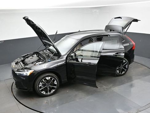 New 2026 Volvo XC60 T8 Plus w/ Protection Package Premier AWD/4WD image 53