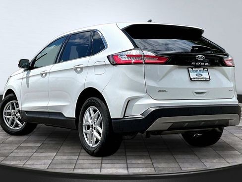 Used 2024 Ford Edge SEL AWD/4WD image 4