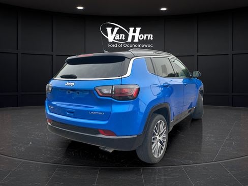 Used 2022 Jeep Compass Limited w/ Elite Group AWD/4WD image 7