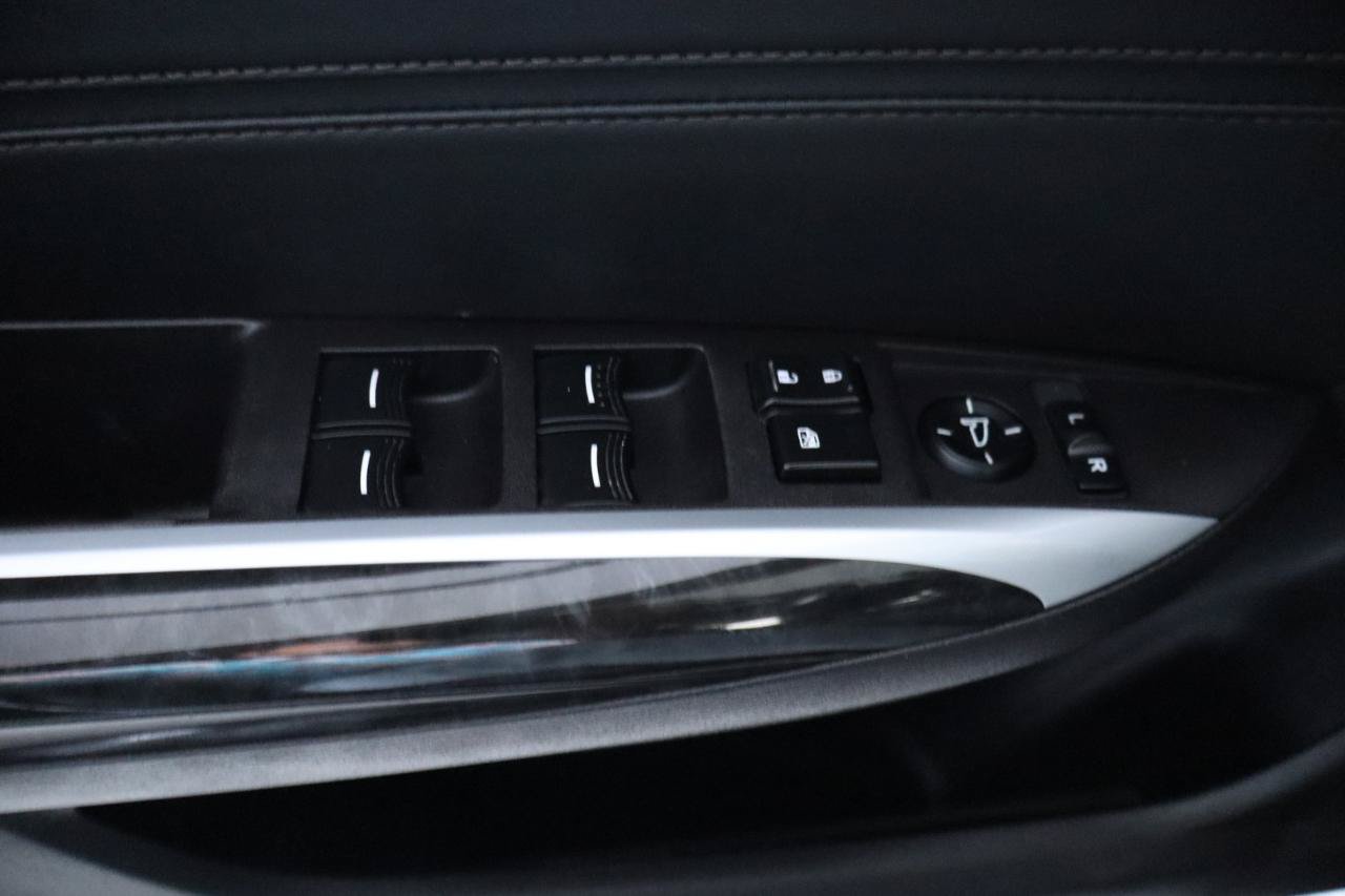 Used 2020 Acura TLX FWD image 28