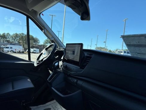 New 2026 Ford Transit 250 148 Medium Roof w/ Load Area Protection Package image 14