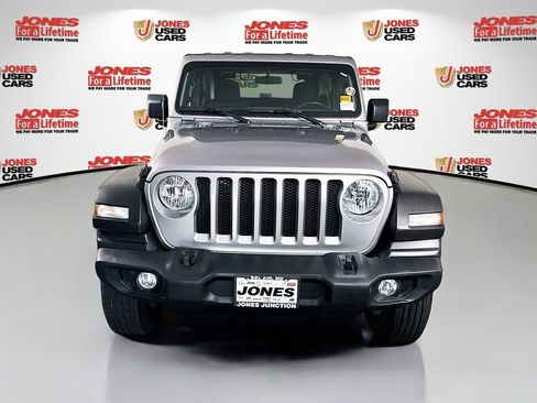 Used 2021 Jeep Wrangler Sport AWD/4WD image 11