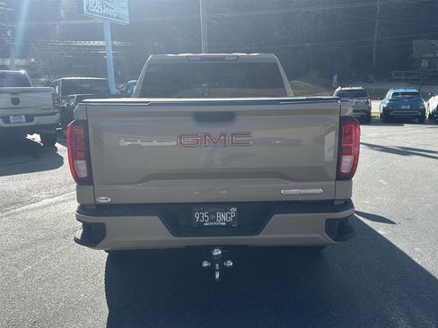 Used 2023 GMC Sierra 1500 Elevation image 8