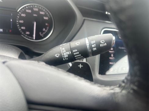 Used 2021 Cadillac XT4 Premium Luxury image 21