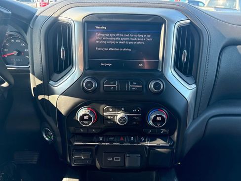 Used 2022 Chevrolet Silverado 2500 LT w/ Convenience Package image 23