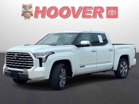 Used 2022 Toyota Tundra Capstone AWD/4WD image 5