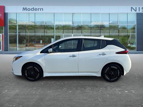Certified 2025 Nissan Leaf SV Plus FWD image 8
