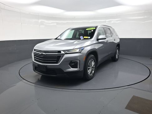 Used 2023 Chevrolet Traverse LT AWD/4WD image 7