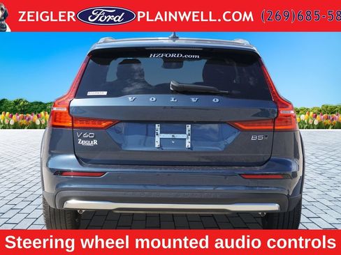 Used 2024 Volvo V60 B5 Cross Country Plus AWD/4WD image 4