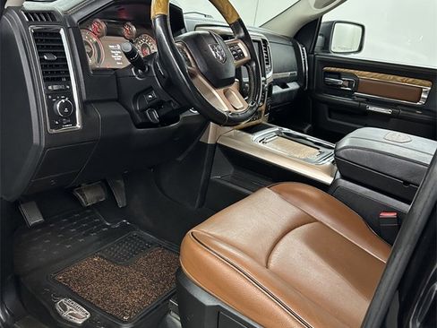 Used 2018 RAM 1500 Laramie Longhorn w/ Convenience Group image 10
