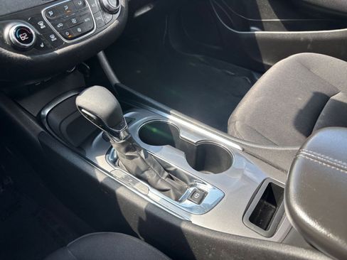 Used 2024 Chevrolet Malibu LT image 42