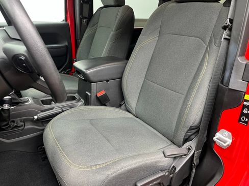 Used 2024 Jeep Wrangler Sport AWD/4WD image 19