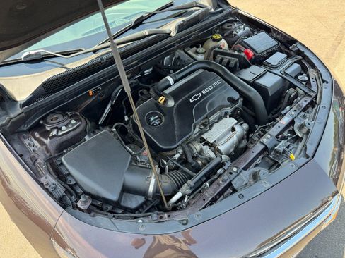 Used 2016 Chevrolet Malibu LT FWD image 24