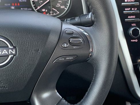 Used 2024 Nissan Murano SL image 14