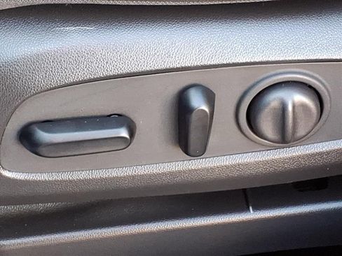 Used 2023 Buick Encore GX Select w/ Sport Touring Package image 13