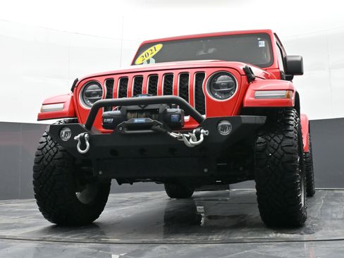 Used 2021 Jeep Wrangler Unlimited Sahara w/ Cold Weather Group image 34