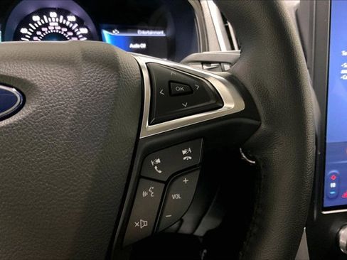 Used 2024 Ford Edge SEL image 19