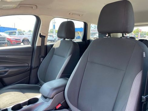 Used 2015 Ford Escape S FWD image 9