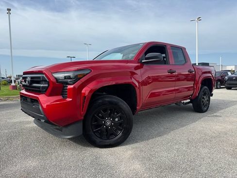 Used 2026 Toyota Tacoma SR AWD/4WD image 1