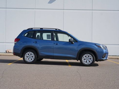 Used 2024 Subaru Forester AWD/4WD image 2