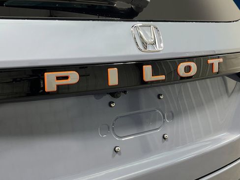 New 2026 Honda Pilot TrailSport image 10