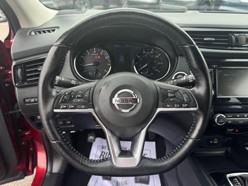 Used 2022 Nissan Rogue Sport SV AWD/4WD image 22