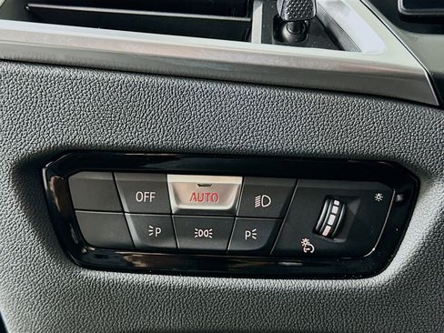 Used 2025 BMW 330i xDrive Sedan image 17