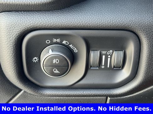 Used 2024 RAM 2500 Laramie AWD/4WD image 20
