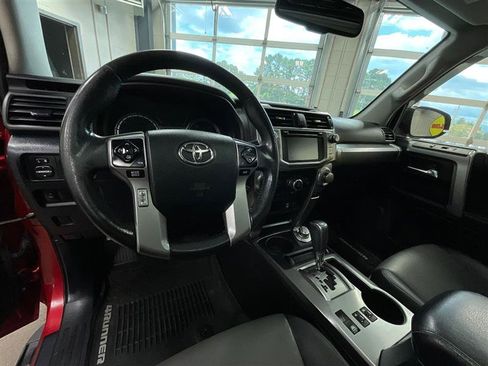 Used 2018 Toyota 4Runner SR5 Premium AWD/4WD image 13
