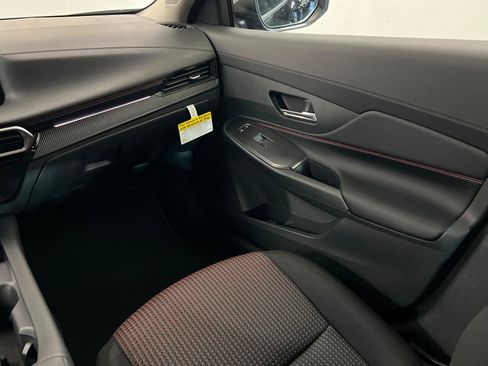 New 2026 Nissan Sentra SR FWD image 10