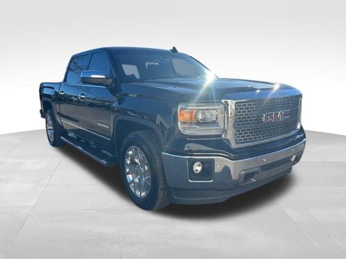 Used 2015 GMC Sierra 1500 SLT w/ SLT Crew Cab Value Package image 2