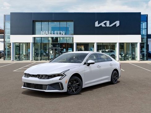 New 2026 Kia K5 LXS FWD image 1